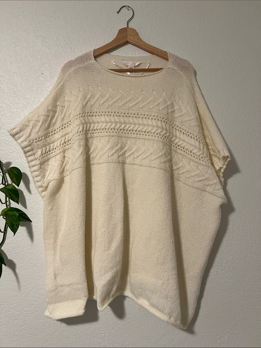 LC Lauren Conrad Cream Cable-Knit Short-Sleeve Pullover